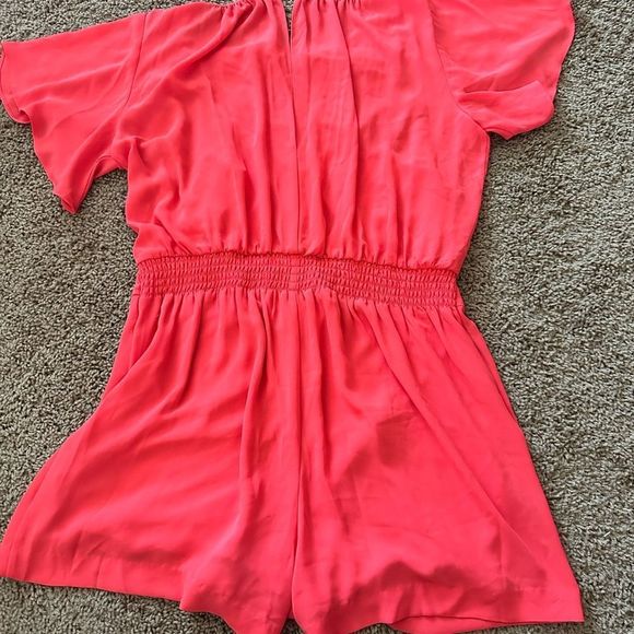 White House Black Market Pants - WHBM coral short romper size 8